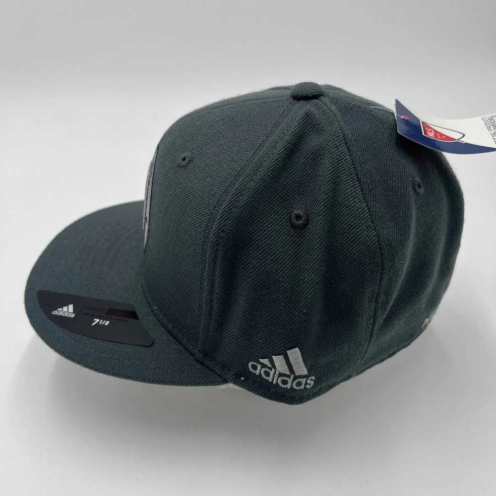Adidas New York‎ City FC NYCFC MLS Fitted Hat Size 7 1/8 Dark Gray Flat Brim Cap
